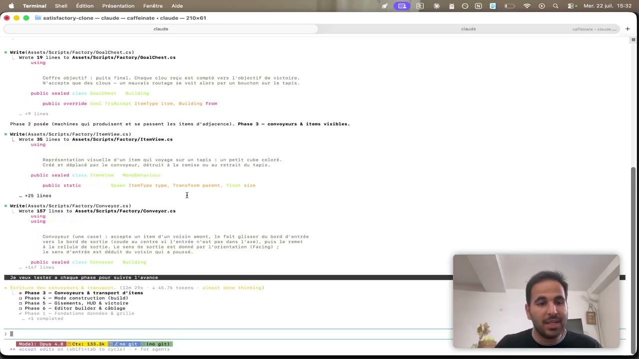 Claude Code dans le terminal en train d'écrire les fichiers du jeu, avec la liste des phases